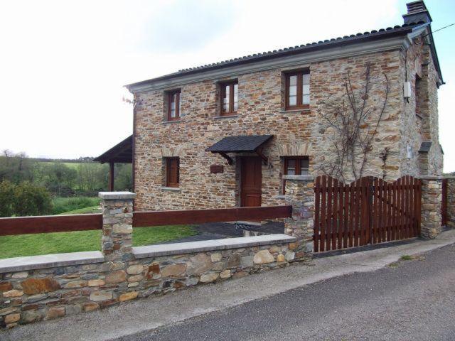 Вілла Casa Crisanta Lomba Екстер'єр фото